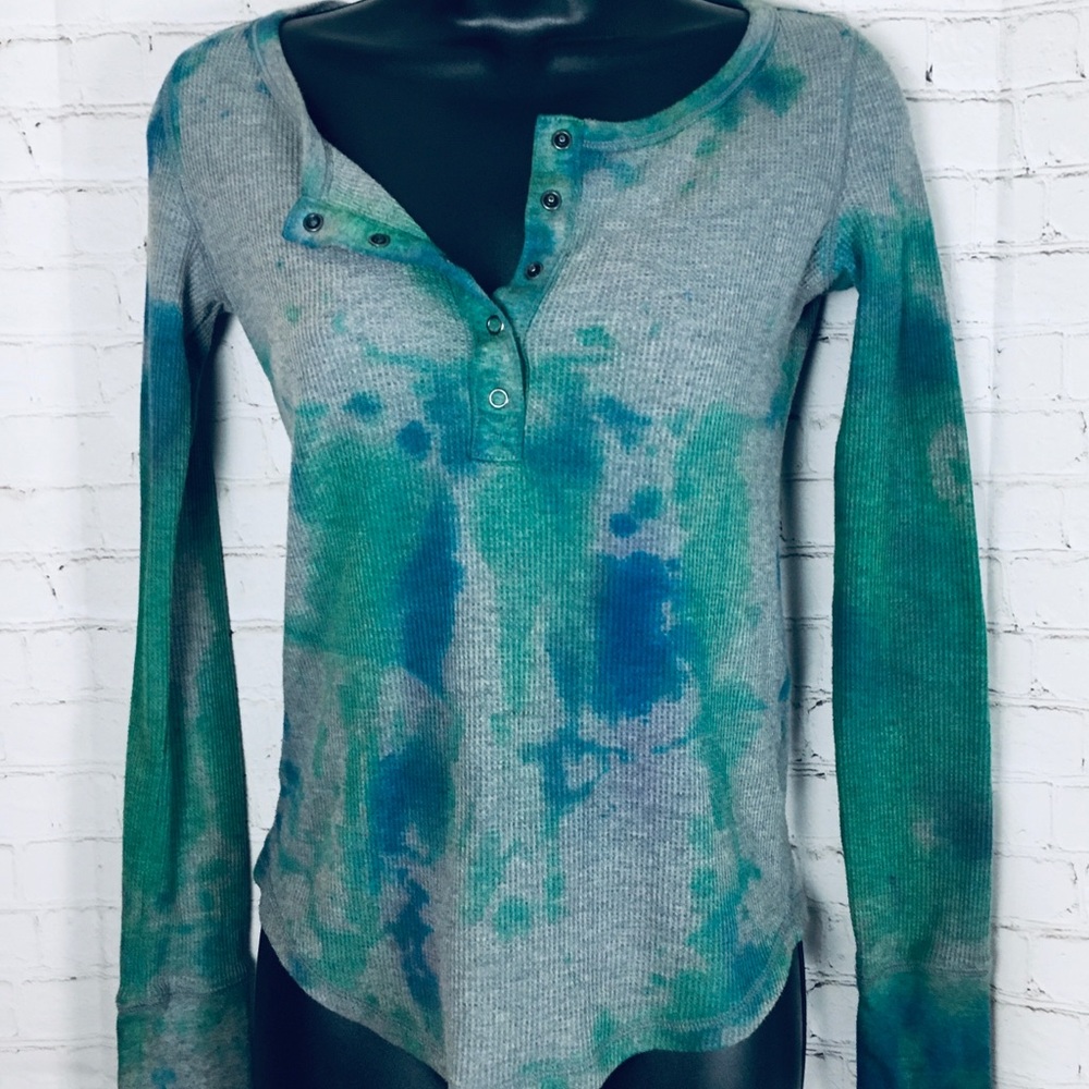 🧩 Tie Dye Thermal 🎬